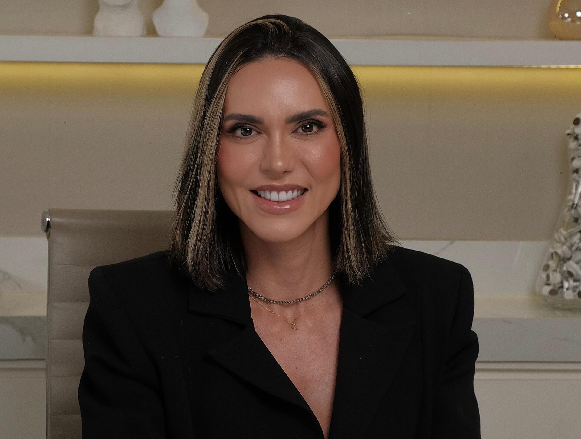 Dra. Laís Rios