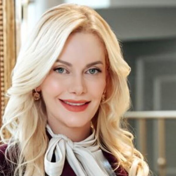 Dra. Simone Bardini