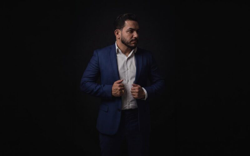 Lucas Vinícius Ferreira Pontes, fundador da AutoCred Nacional, que atua com consórcios e cartas de crédito para veículos.